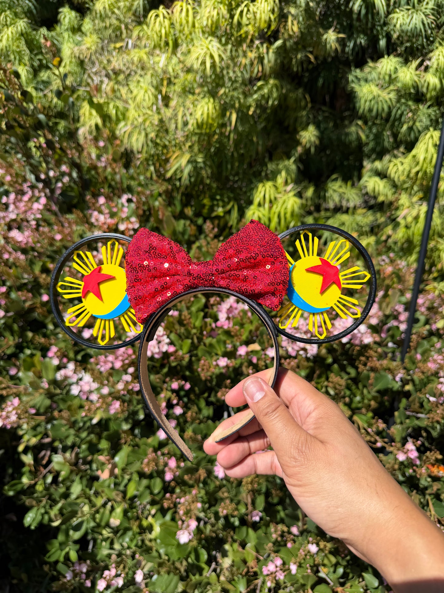 Filipino Luxo Ball Ears