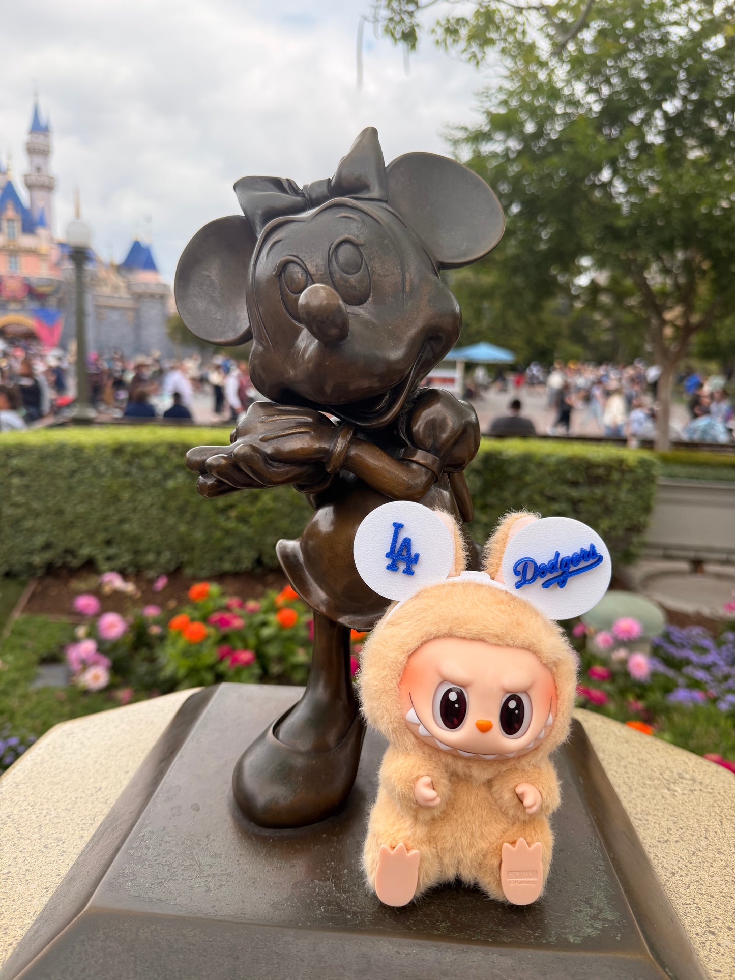 Labubu Dodgers Ears - White